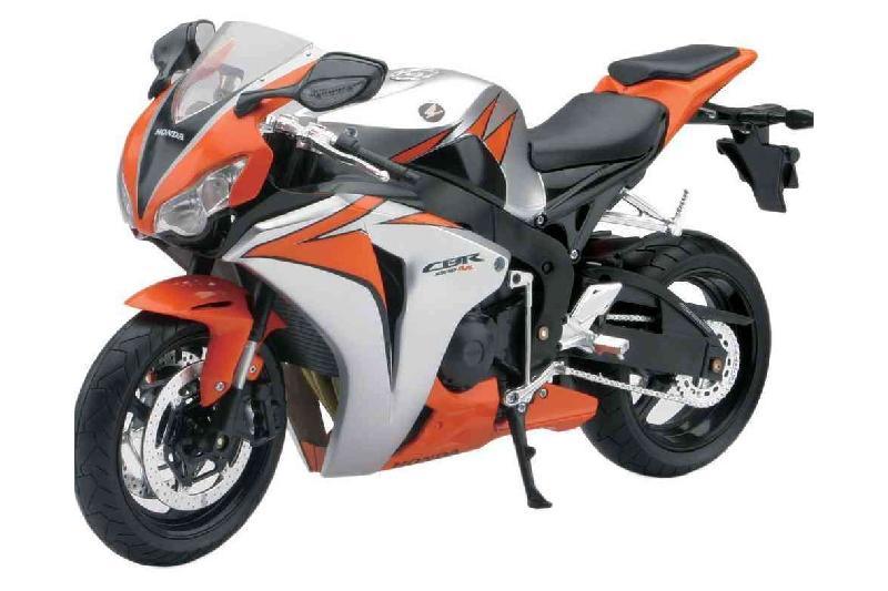 1:6 MOTO HONDA CBR 1000RR 2010