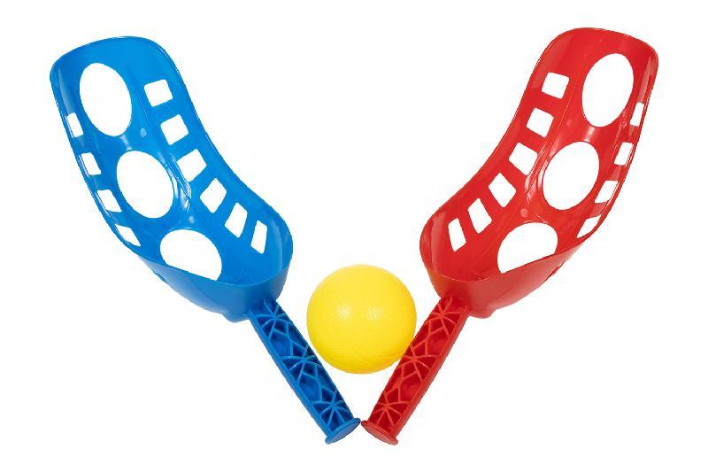 LANZADORES CON PELOTA EN RED